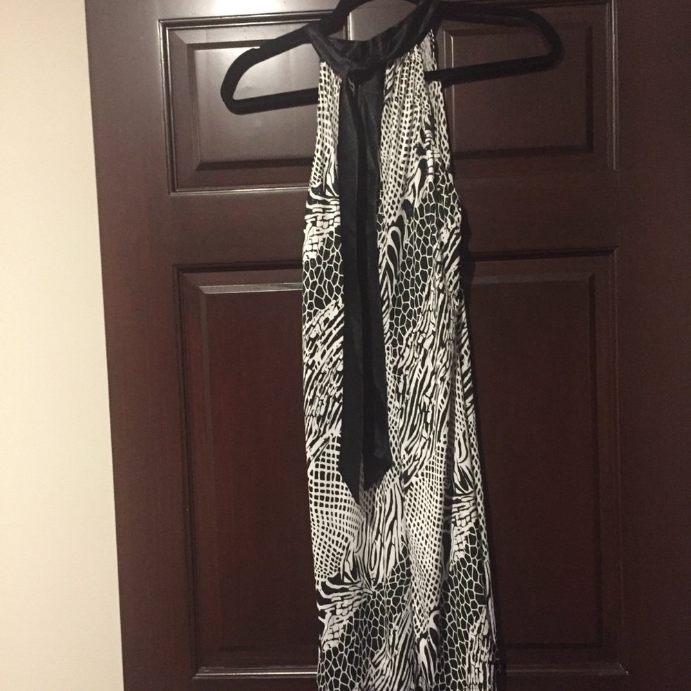 Dress - Picture 3 of 5
